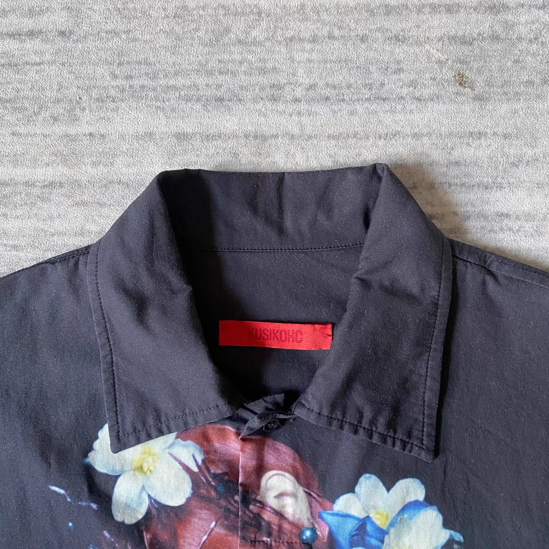 Kusikohc Kusikohc Floral Woman Rose Short Sleeve Shirt M 9.5/10 Size US M / EU 48-50 / 2 - 4 Thumbnail