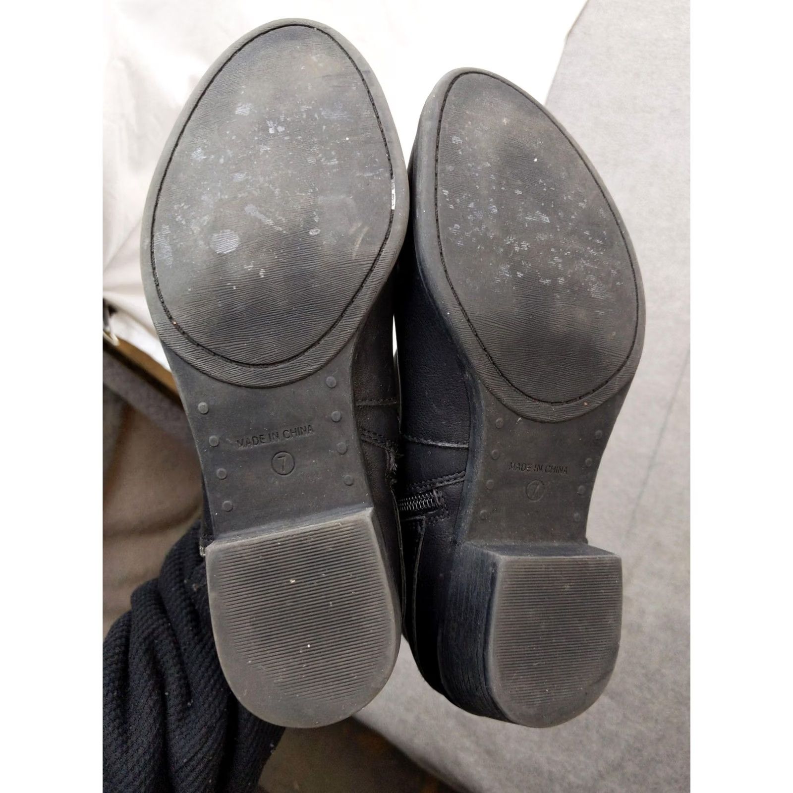 Vintage American Rag Boots Womens 7 Black Faux Leather Ankle Zip Buckle Booties Women Shoes Bootie Block Heel Casual Size US 7 / IT 37 - 6 Thumbnail