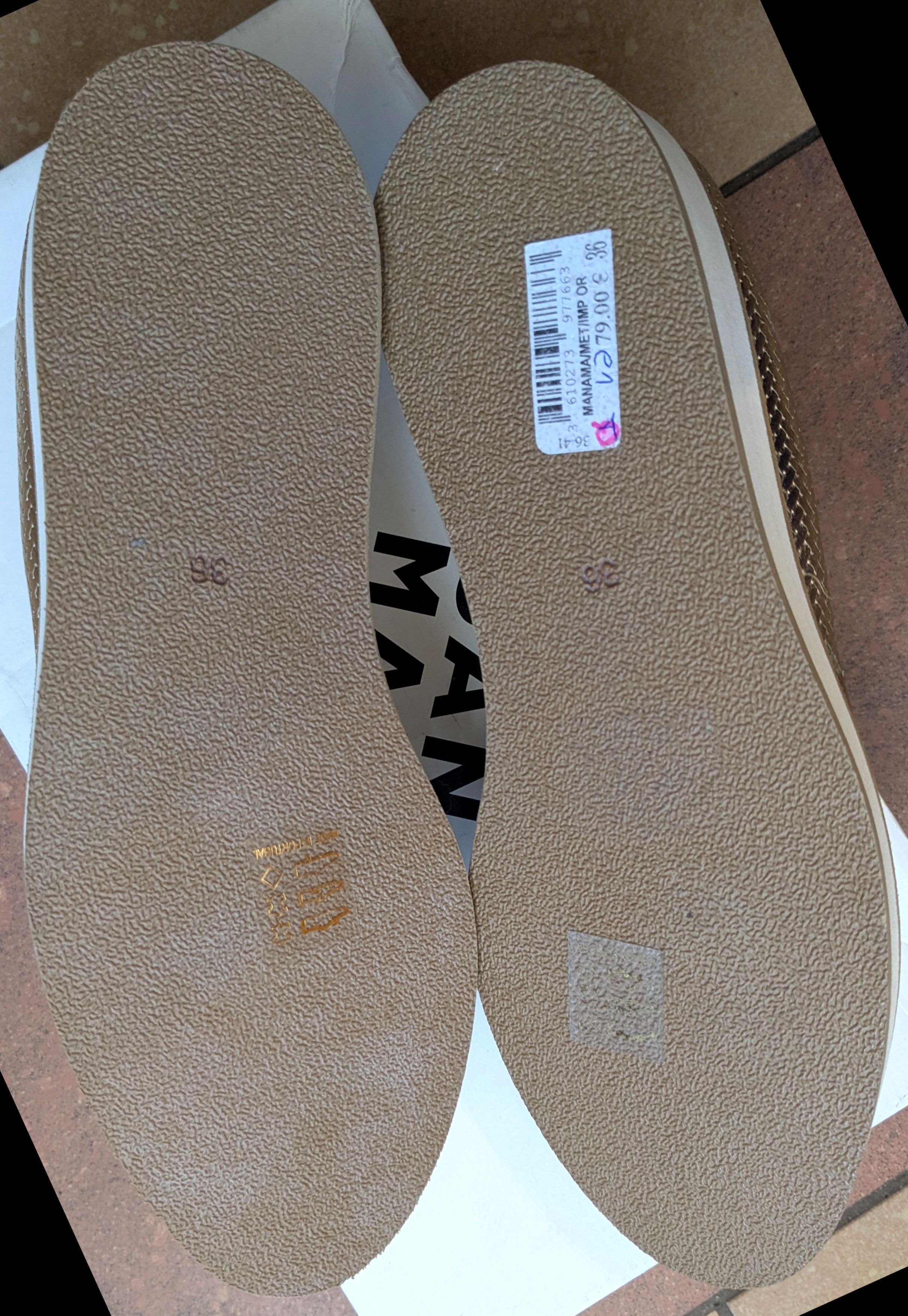 Other San Marina Manama Gold Leather Platform EU36 Size US 6 / IT 36 - 6 Thumbnail