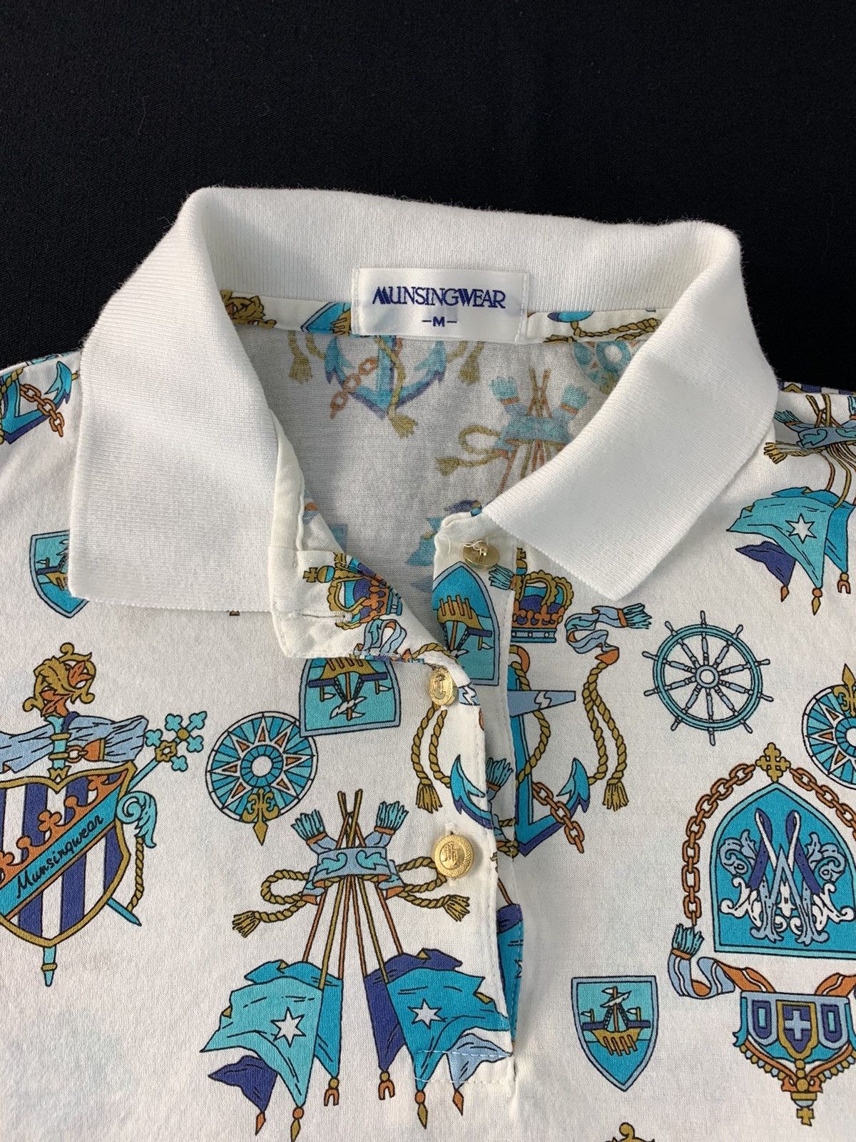 Japanese Brand Munsingwear Over Printed Logo Short Polo Tee T-shirt Size US S / EU 44-46 / 1 - 4 Thumbnail