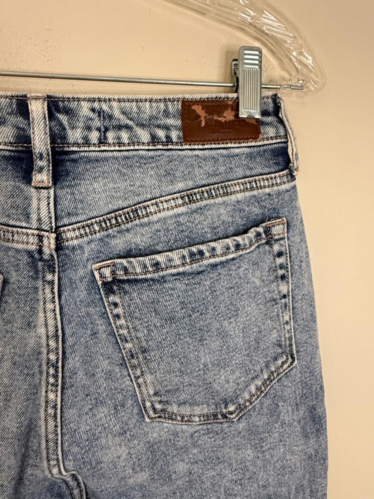 Other Hollister Ultralight High-Rise Mom Jean plaid patchwork 26”W Size 26" / US 2 / IT 38 - 4 Thumbnail