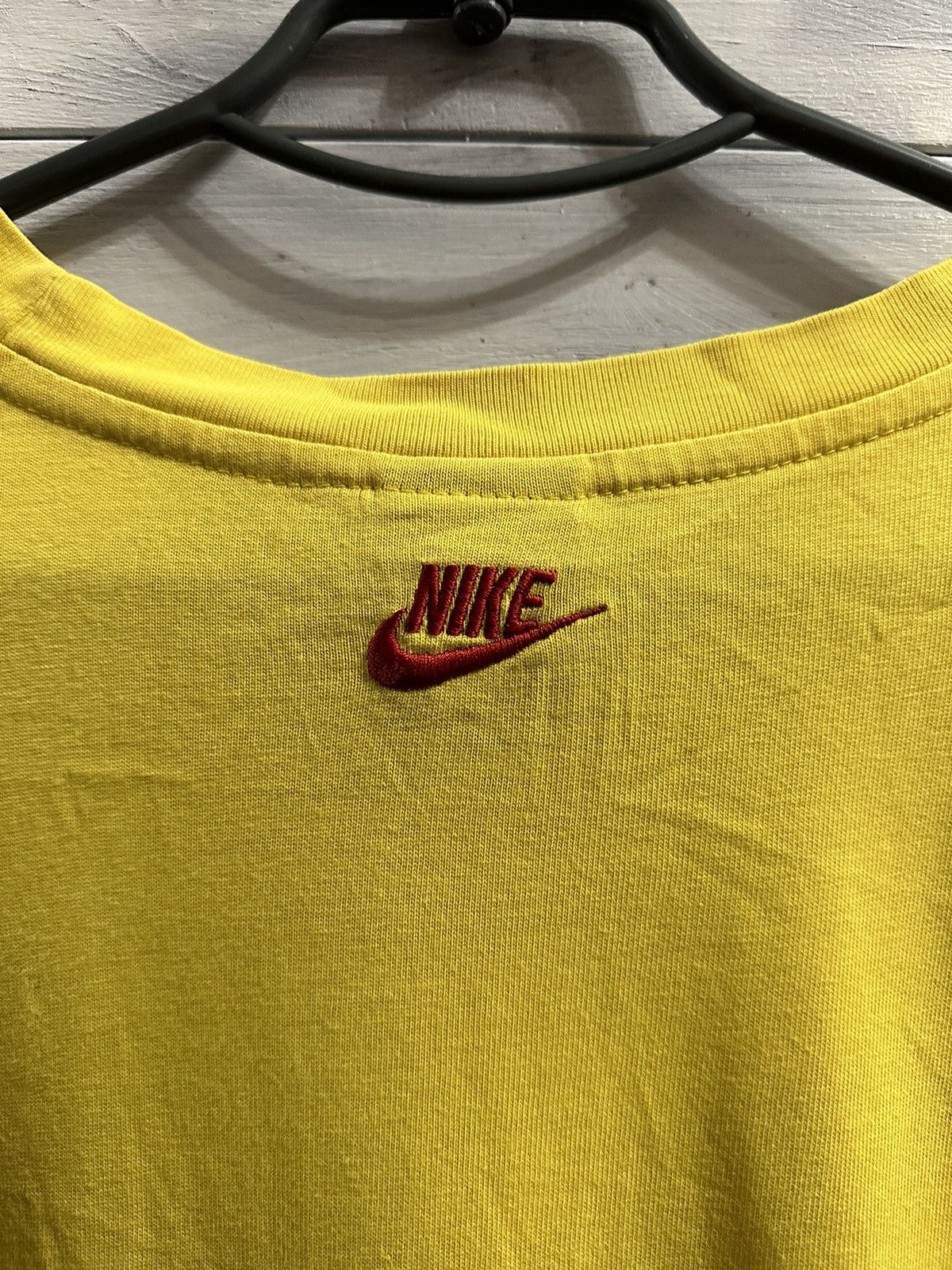 Nike Rare Vintage T-Shirt Nike London Y2K Swoosh drill style Size US XL / EU 56 / 4 - 6 Thumbnail