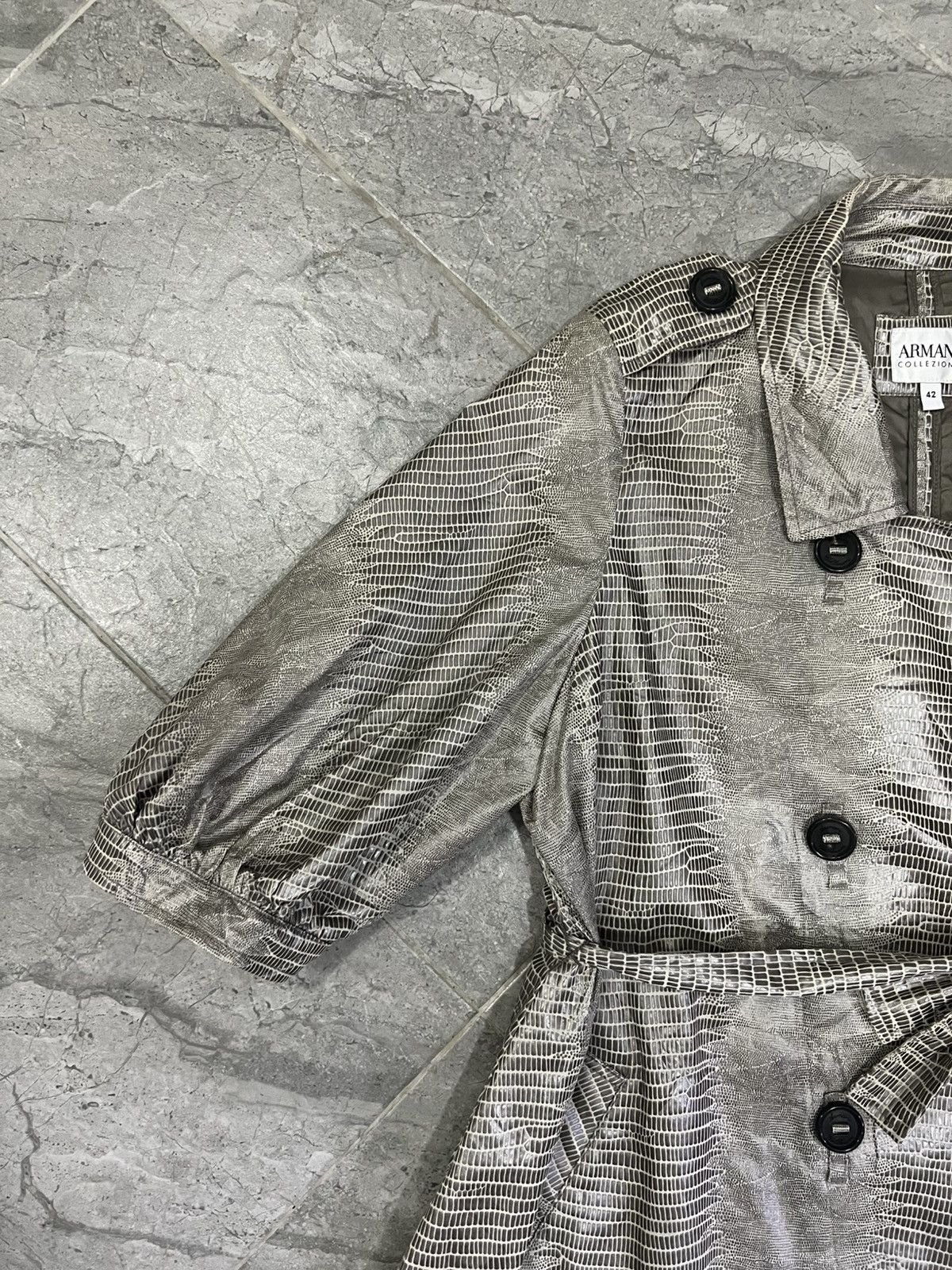 Armani Collezioni Armani Collezioni Crocodile Embossed Metallic Trench Coat Size M / US 6-8 / IT 42-44 - 2 Thumbnail