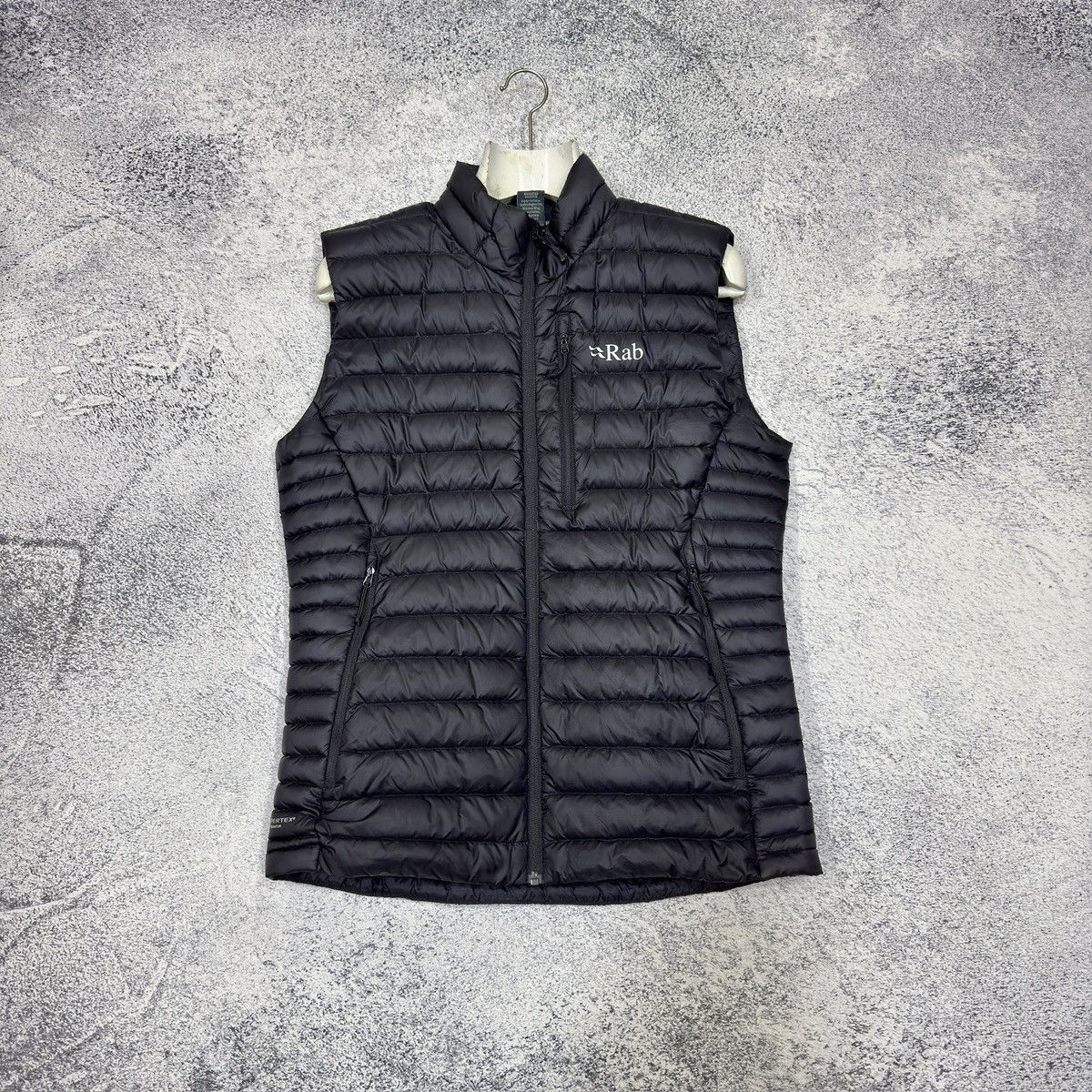 Rab Rab Microlight Down Zip Puffer Vest Gilet Black M size Size US M / EU 48-50 / 2 - 1 Thumbnail
