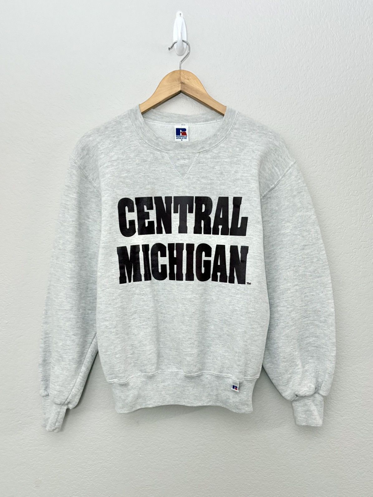 Russell Athletic Central Michigan 90’s Russel Athletic Vintage Sweatshirt Size US S / EU 44-46 / 1 - 1 Thumbnail