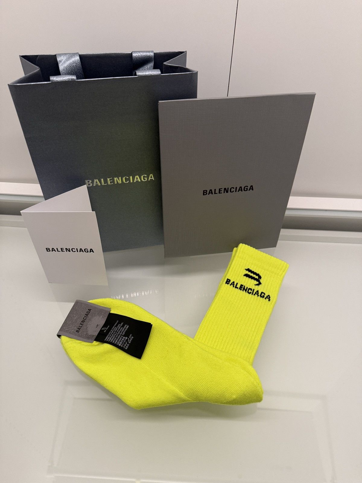 Balenciaga Balenciaga sporty B tennis socks neon yellow Size ONE SIZE - 1 Thumbnail