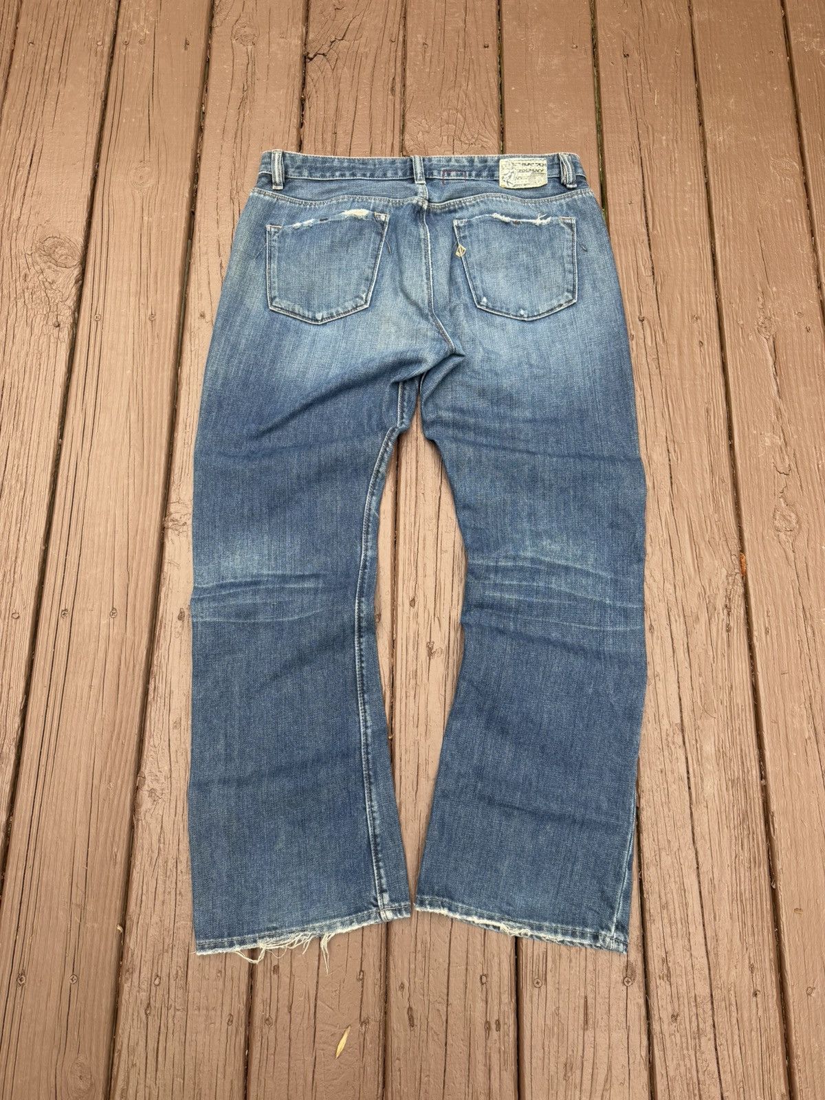 Volcom VTG Volcom Jeans Straight Boot 36 distress faded skate patch Size US 36 / EU 52 - 2 Thumbnail
