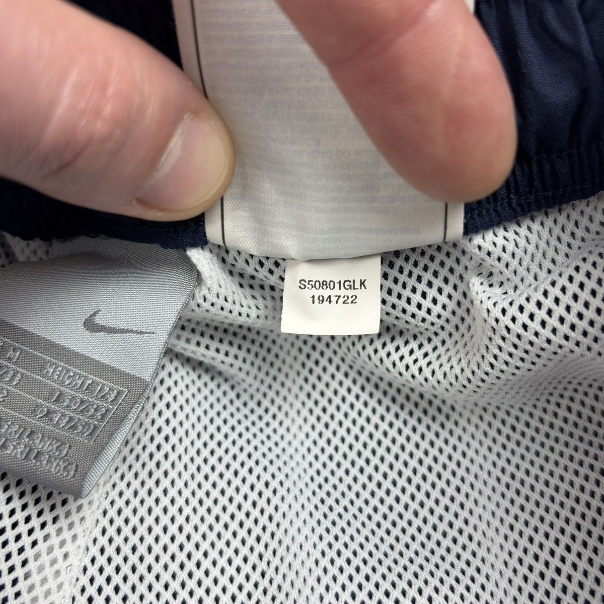Nike Nike Vintage Nylon Sweatpants Drill Y2K Size US 33 - 16 Thumbnail