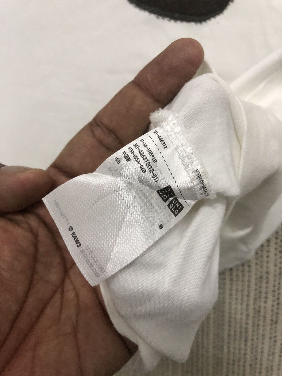 Japanese Brand × Kaws × Uniqlo Kaws x Uniqlo Collabration Tee Size US XXL / EU 58 / 5 - 6 Thumbnail