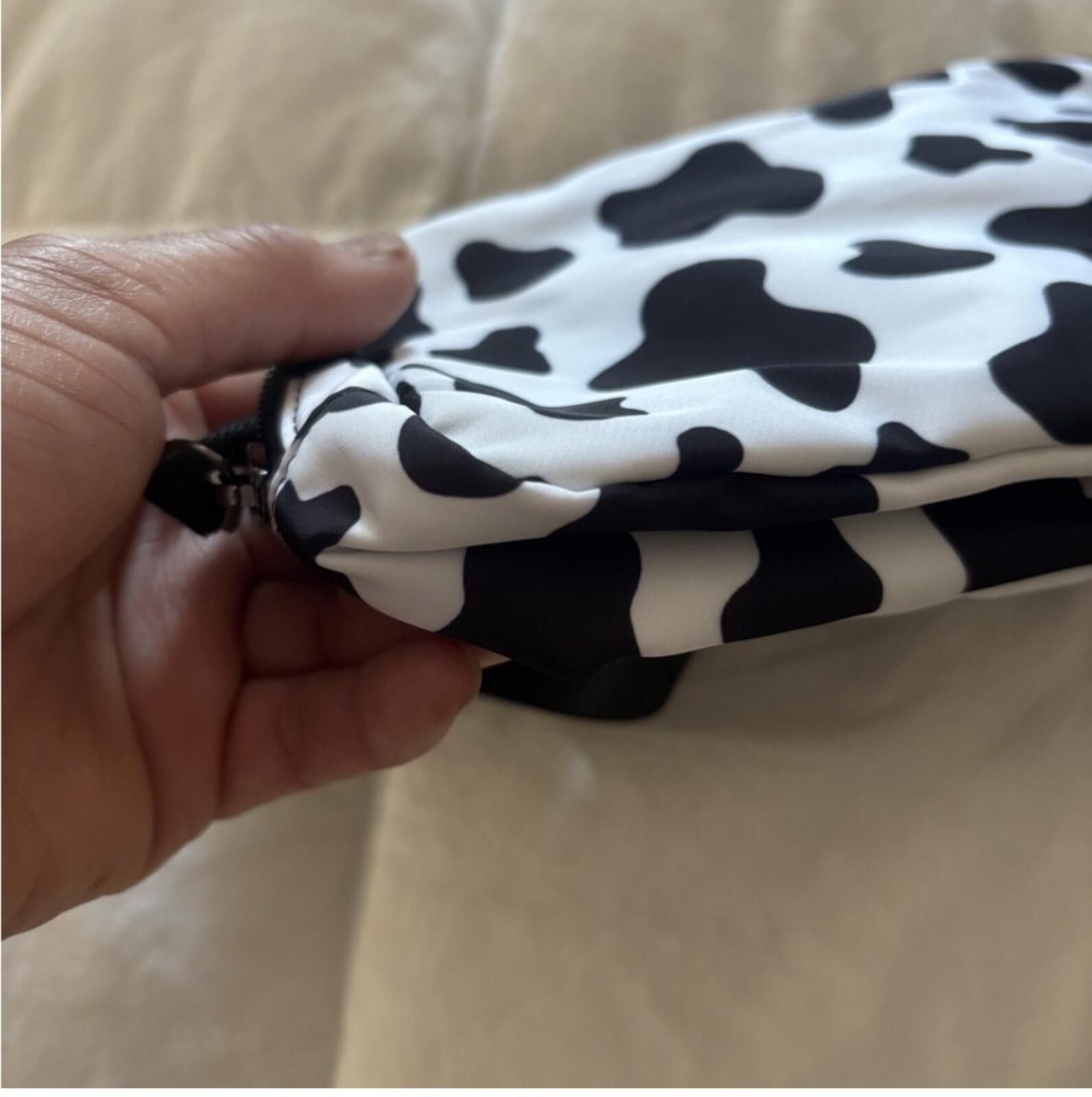 Other (Boutique) Stylish Black and White Cow Print Women's Bag Size ONE SIZE - 7 Thumbnail