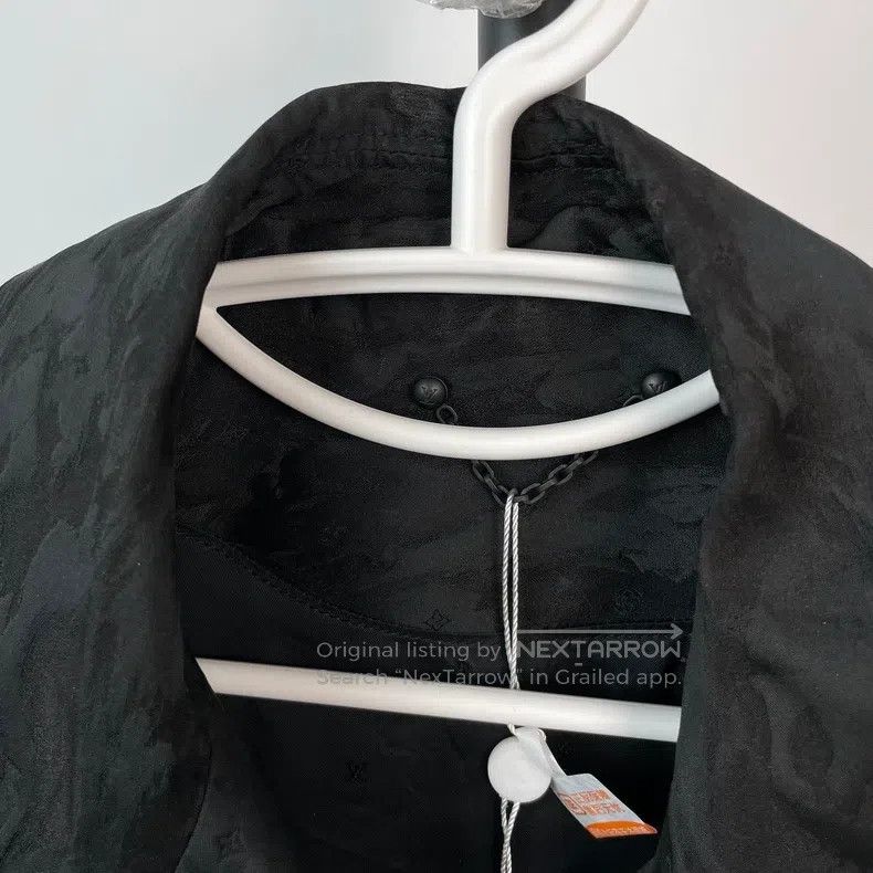 Louis Vuitton Louis Vuitton Dark print jacket Size US L / EU 52-54 / 3 - 4 Thumbnail