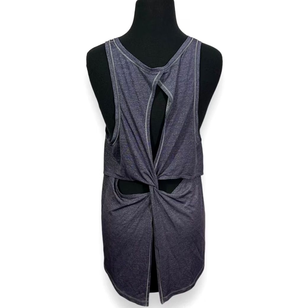 Lululemon Lululemon Tank Top Blue Adult 8 Size M / US 6-8 / IT 42-44 - 2 Thumbnail
