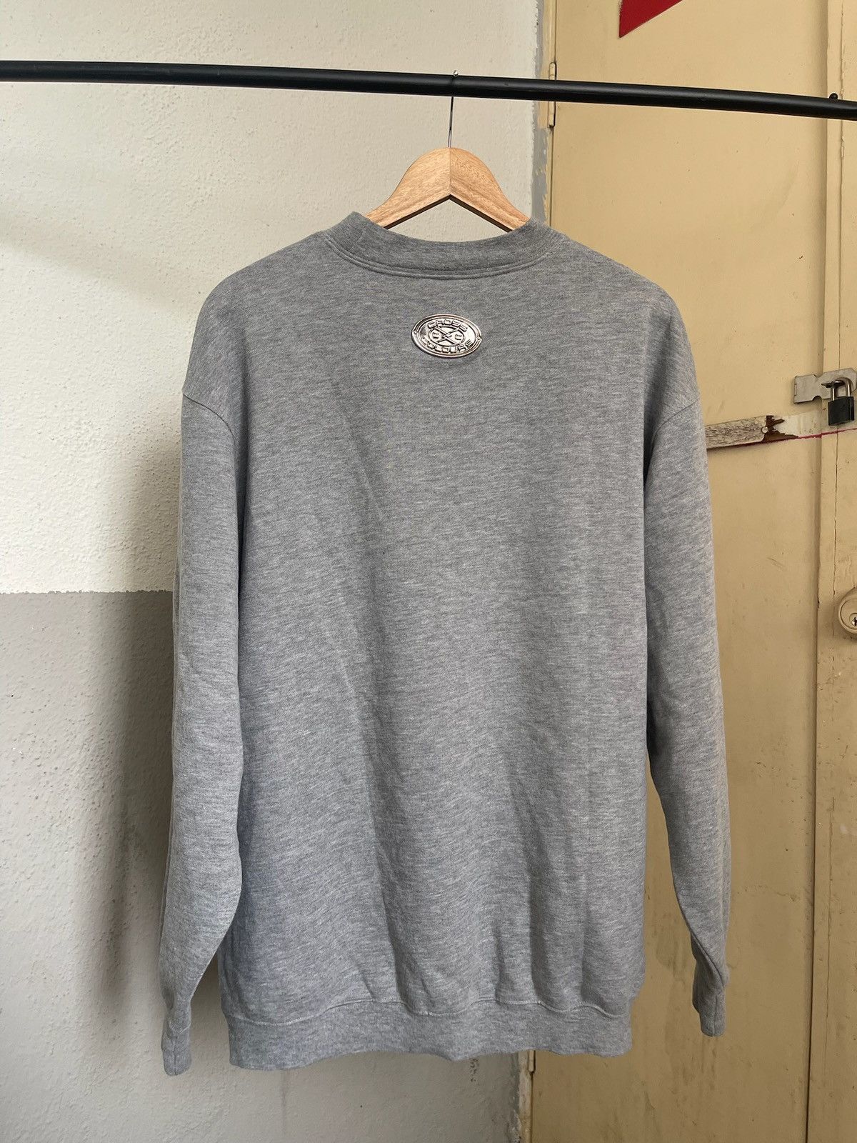 Cross Colours Cross Colours Embroidered Sweatshirt w Metal Oval Logo Size US L / EU 52-54 / 3 - 3 Thumbnail