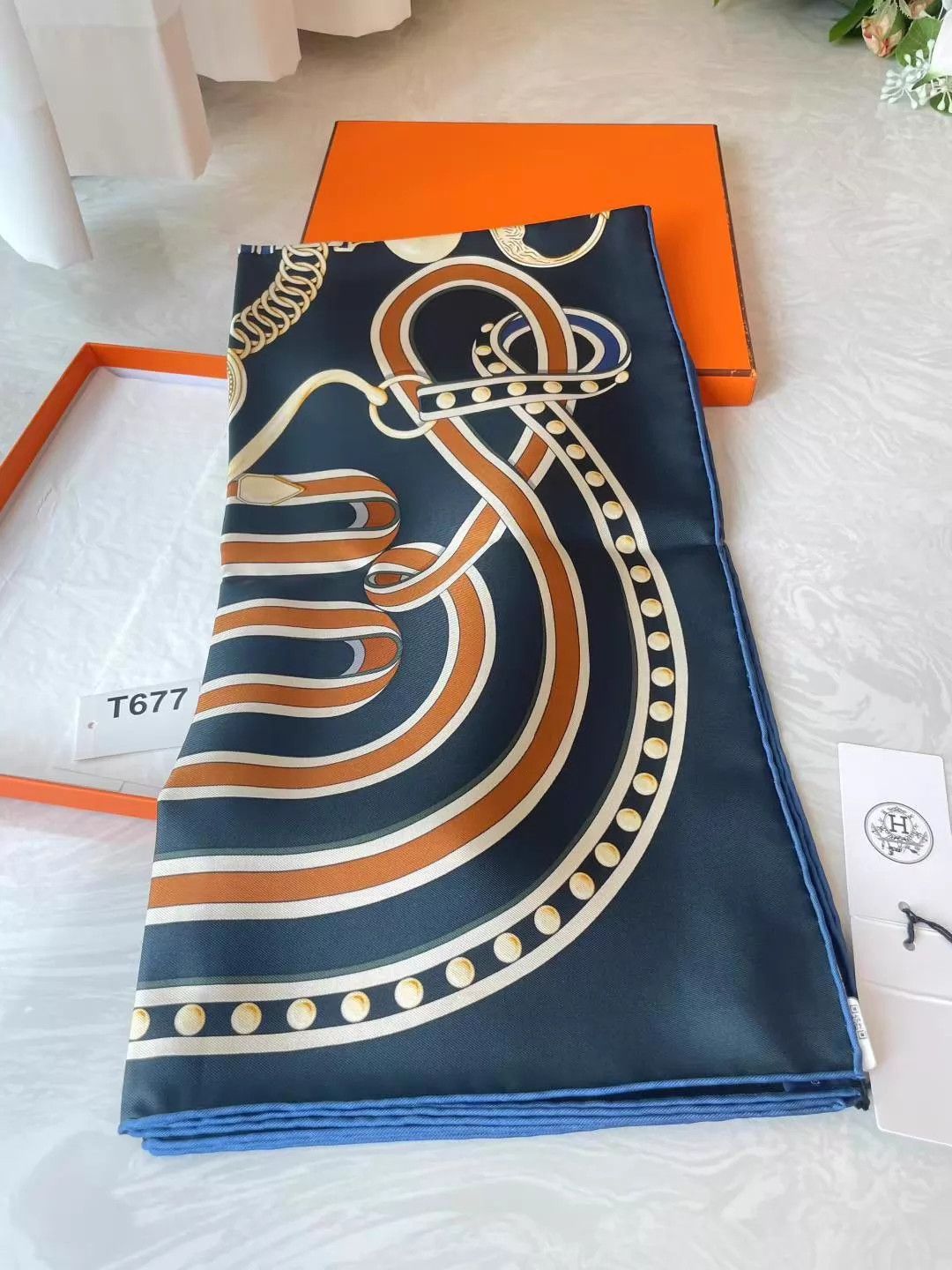 Hermes Hermès 90x90cm Silk Scarf New T677 Size ONE SIZE - 3 Thumbnail