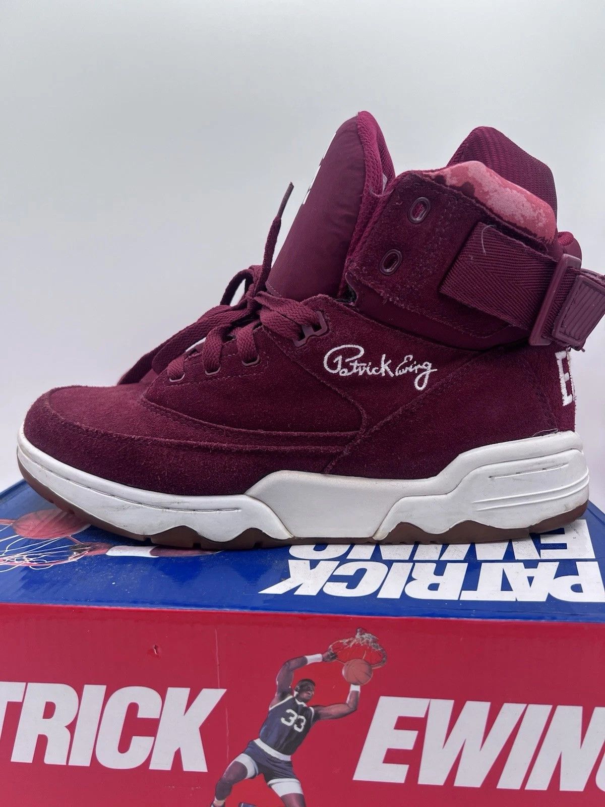 Ewing Athletics Ewing 33 91175 Basketball Sneaker MEN SIZE 10.5 (NO INSOLES) Size US 10.5 / EU 43-44 - 4 Thumbnail