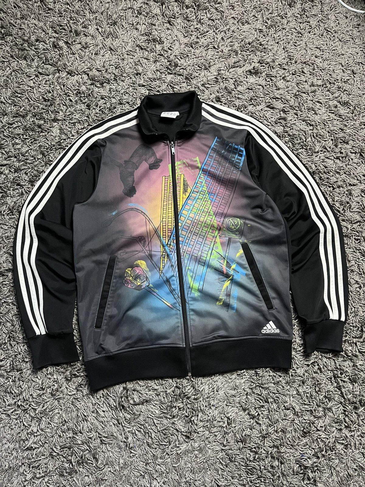 Adidas Vintage 2010 Adidas "Parkour/Graffiti" Track Jacket Rare Size US M / EU 48-50 / 2 - 2 Thumbnail
