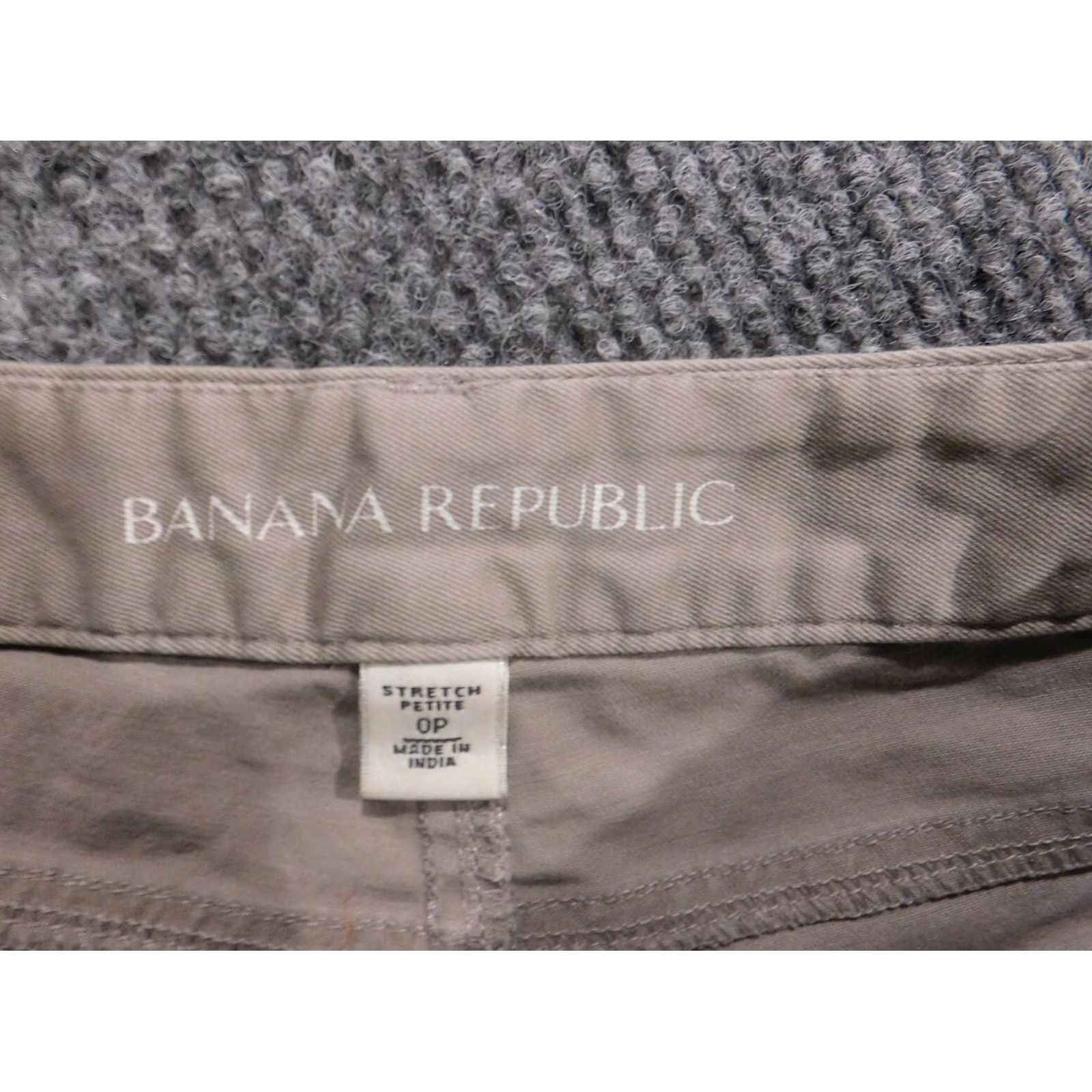 Banana Republic Banana Republic Womens Shorts 0 Beige Cut-Off Chino Classic Version Zip Front Flat Front Cotton Blend Summer Casual Womens Size 28" / US 6 / IT 42 - 4 Thumbnail