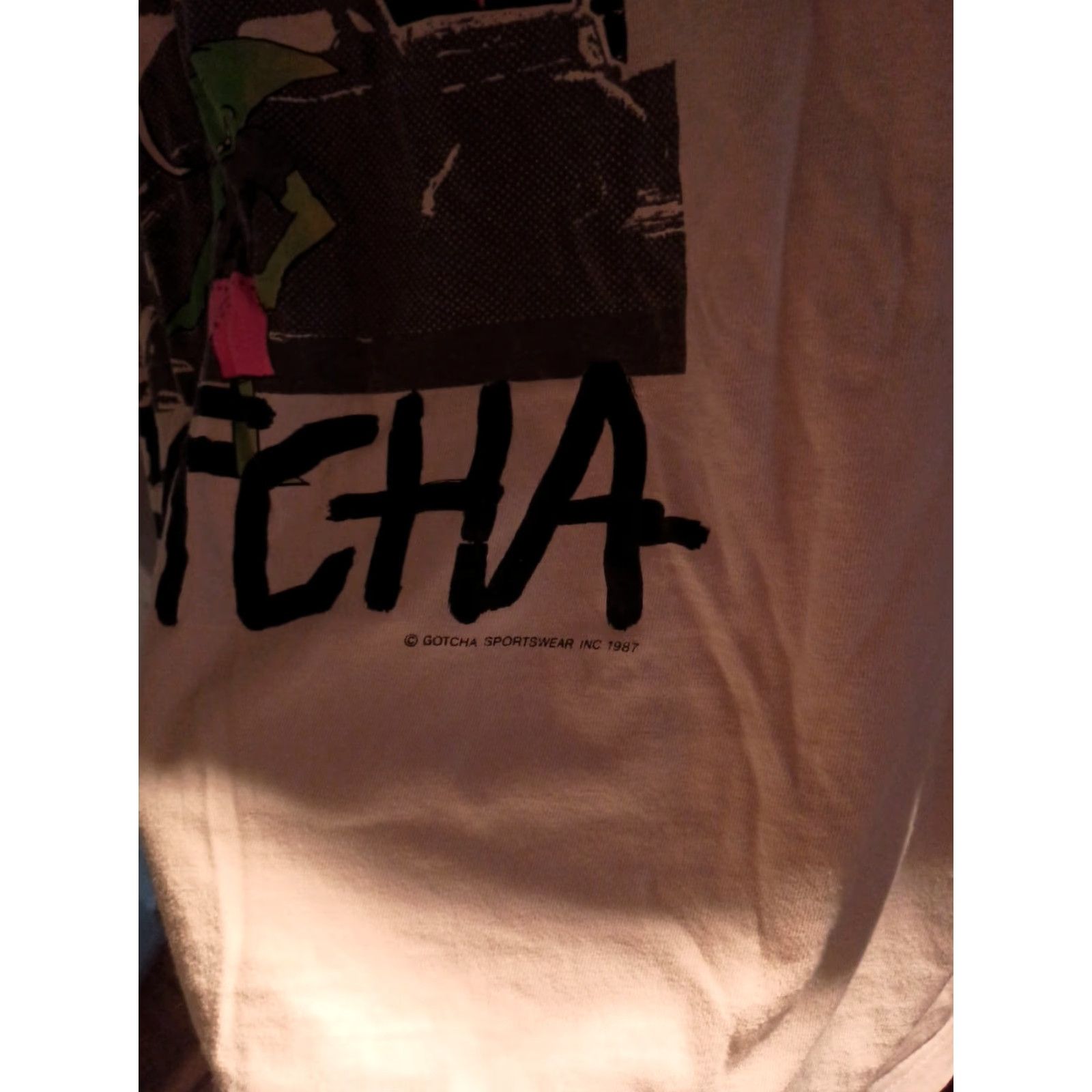 Gotcha VINTAGE Gotcha T-Shirt Shirt Mens White L Distressed Neon Graffiti USA 1987 80s Graffiti Design Made In USA Size US L / EU 52-54 / 3 - 4 Thumbnail