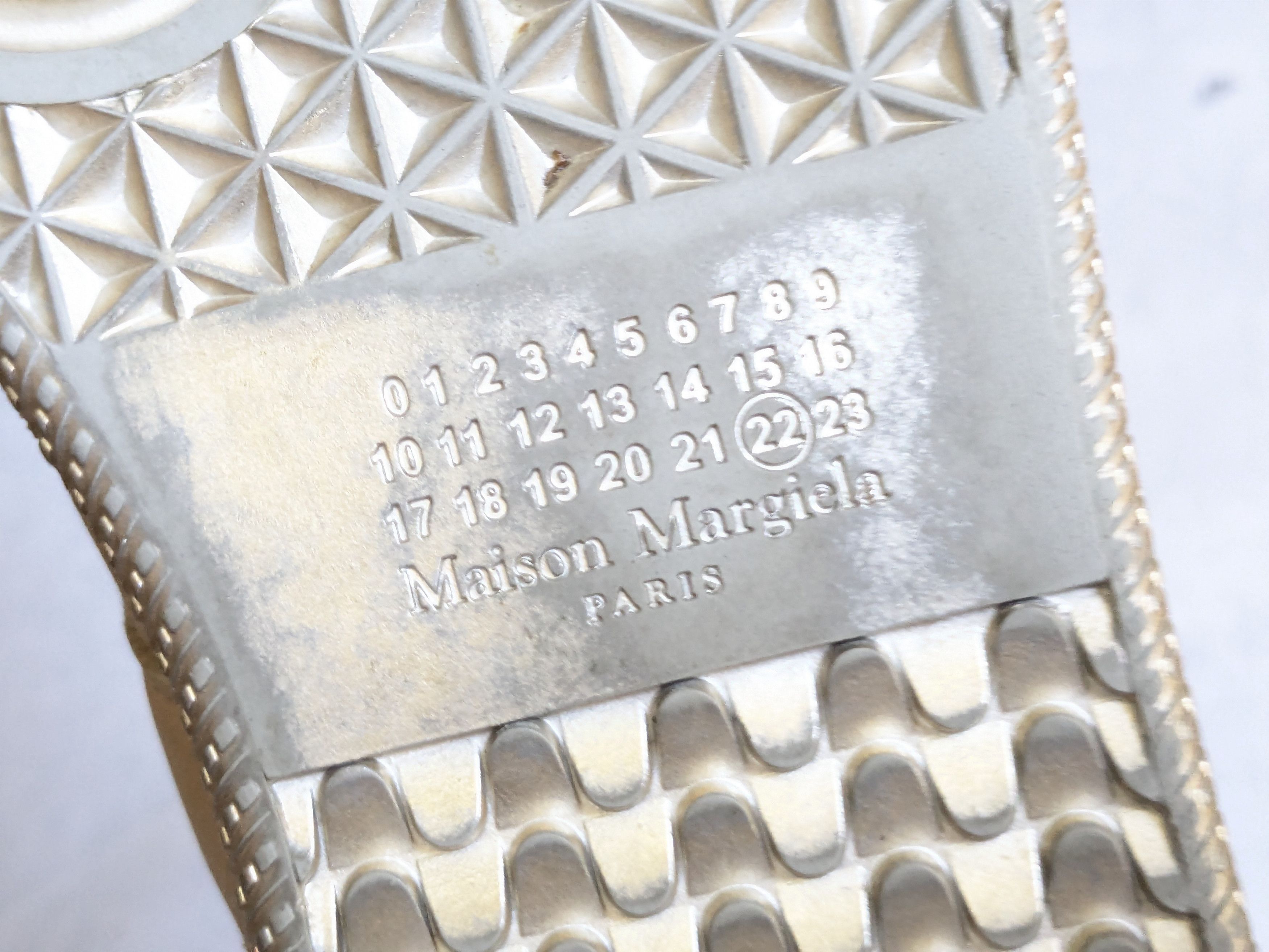 Maison Margiela Maison Margiela Replica GAT Silver 11 44 Low Tops Leather Size US 11 / EU 44 - 20 Thumbnail