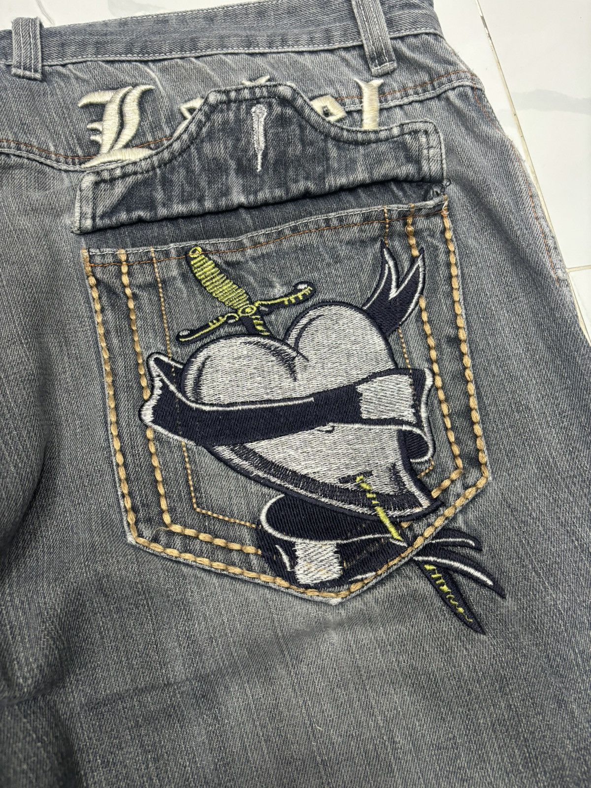 Black Label × Independent Truck Co. × Japanese Brand 🔥RARE VINTAGE BLAC LABEL WIDE BAGGY JEANS LOVE EMBROIDERY Size US 40 / EU 56 - 11 Thumbnail