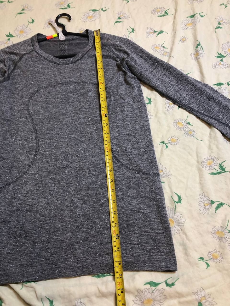 Lululemon Lululemon Women Swiftly Tech Long Sleeve Crew Sparkle Size M / US 6-8 / IT 42-44 - 4 Thumbnail