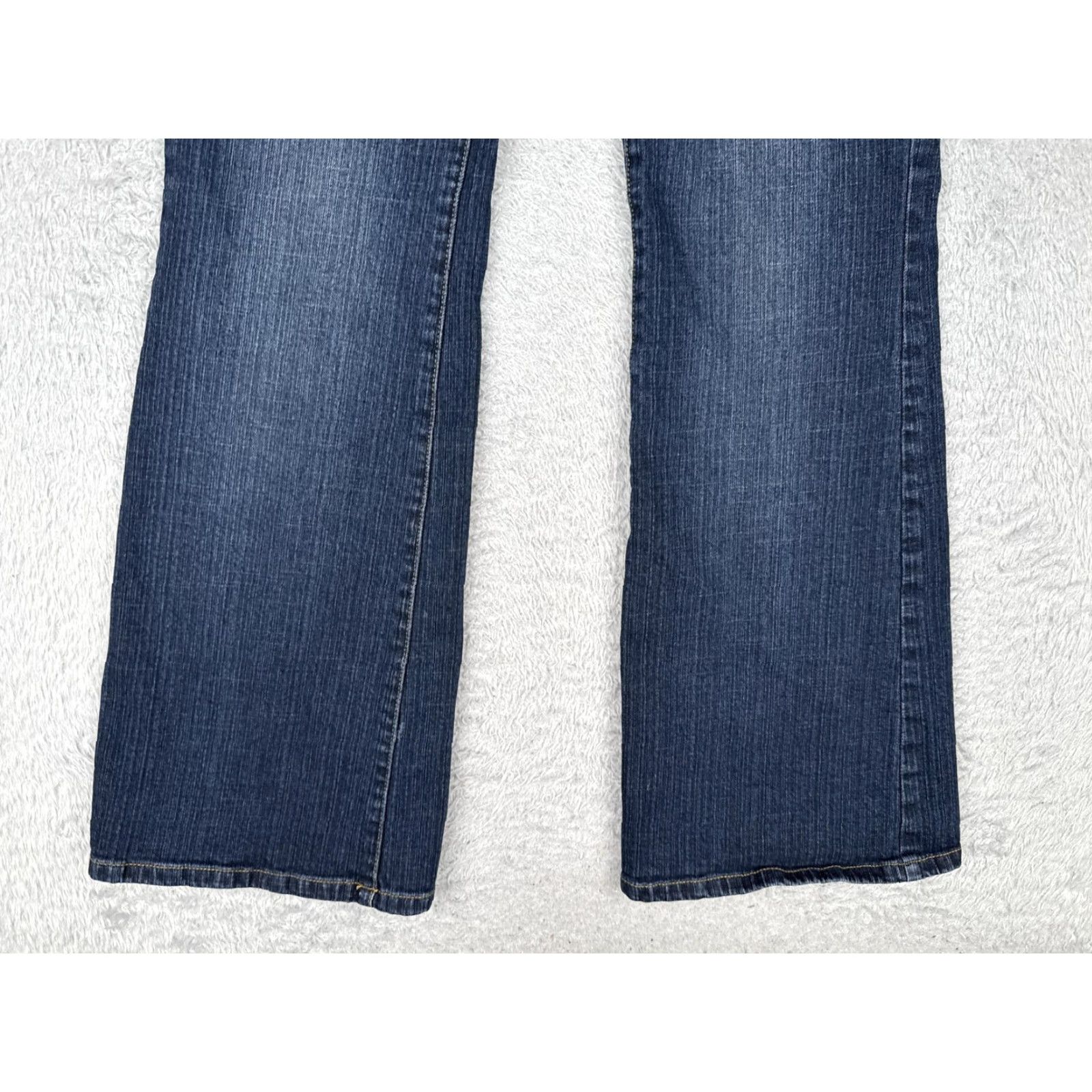 Vintage VINTAGE LA Blues Melrose Jeans Women 8 Blue Bootcut Denim Mid Rise 30x31 Blue Jeans Womens Mid Rise Bootcut 30 31 United States Size 30" / US 8 / IT 44 - 2 Thumbnail