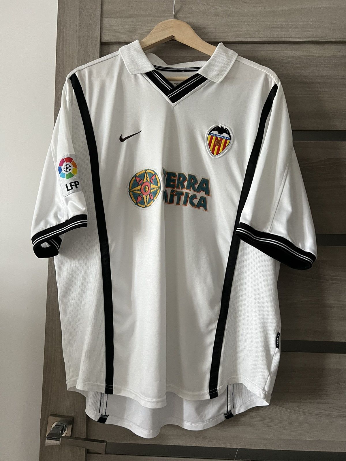 Nike Rare Vintage T-Shirt Nike Valencia F.C. 2001 Size US XL / EU 56 / 4 - 2 Thumbnail