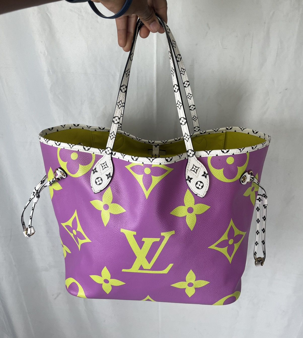 Louis Vuitton Louis Vuitton Monogram (With Pouch) Yellow Lining (PreOwned) Size ONE SIZE - 11 Thumbnail