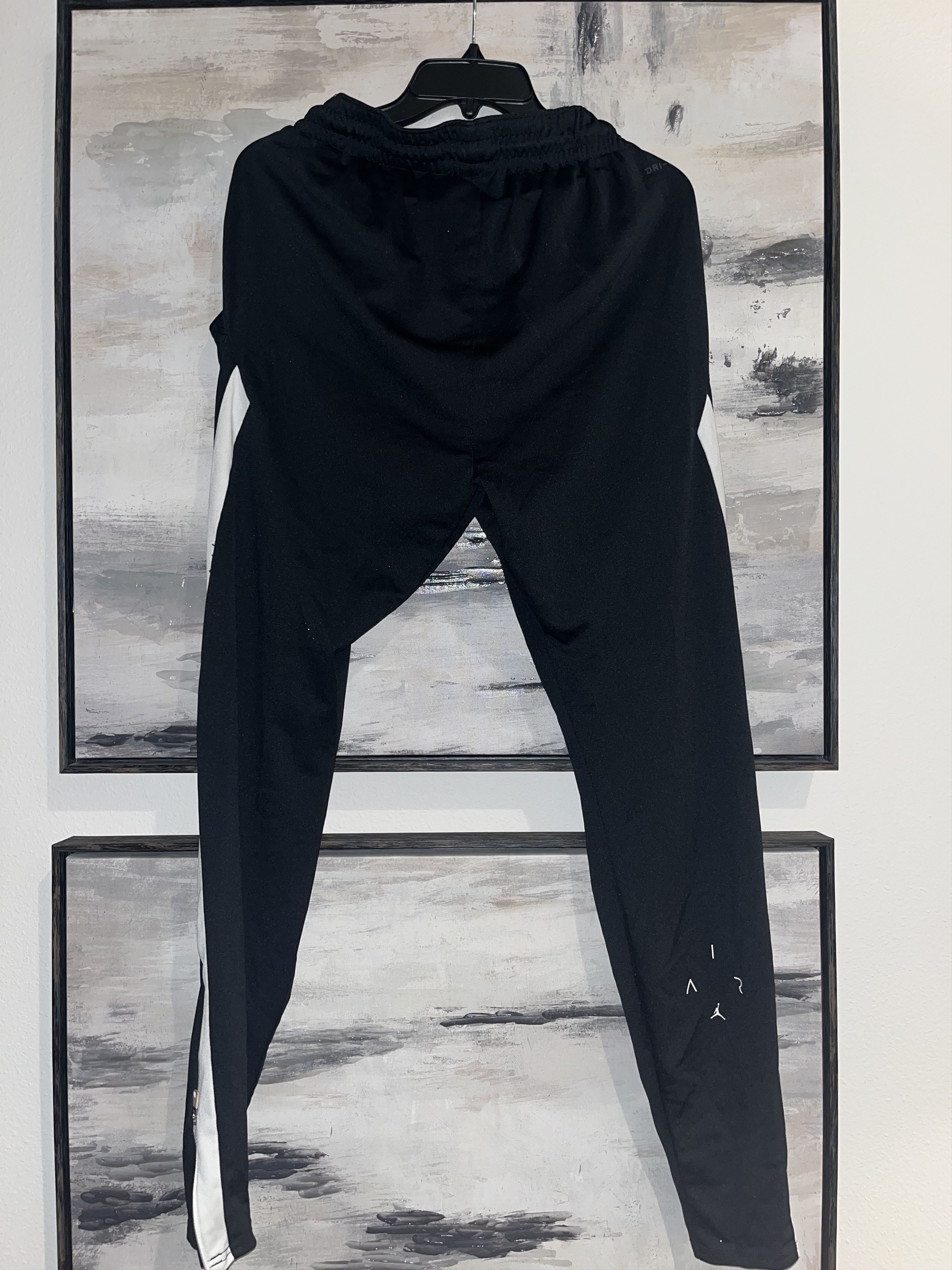 Jordan Brand Black Sweatpants Size US 34 / EU 50 - 2 Thumbnail