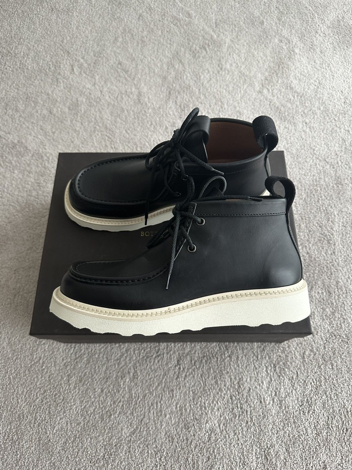 Bottega Veneta Bottega Veneta Lace Up Desert Ankle Boots Size US 8 / EU 41 - 2 Thumbnail