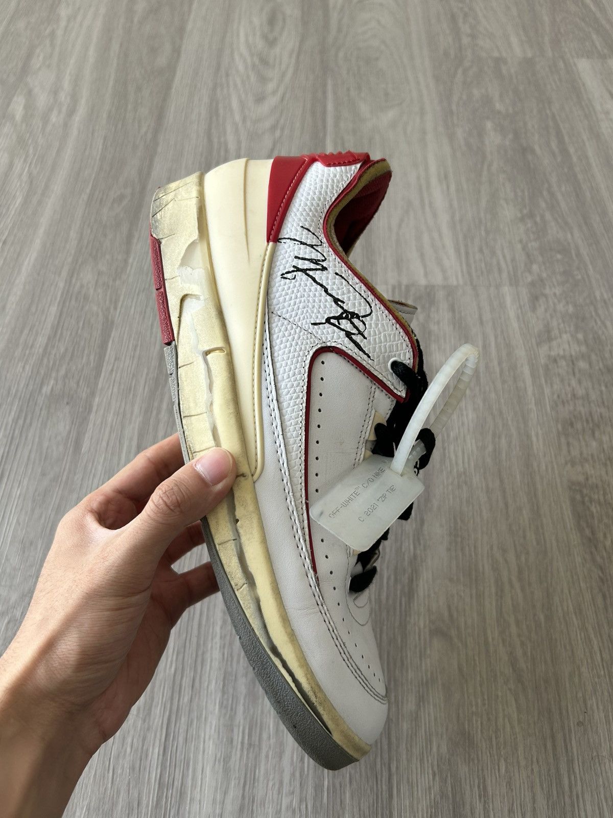 Jordan Brand × Off-White Off-White X Air Jordan Retro 2 Low White Varsity Red Size 11 Size US 11 / EU 44 - 7 Thumbnail