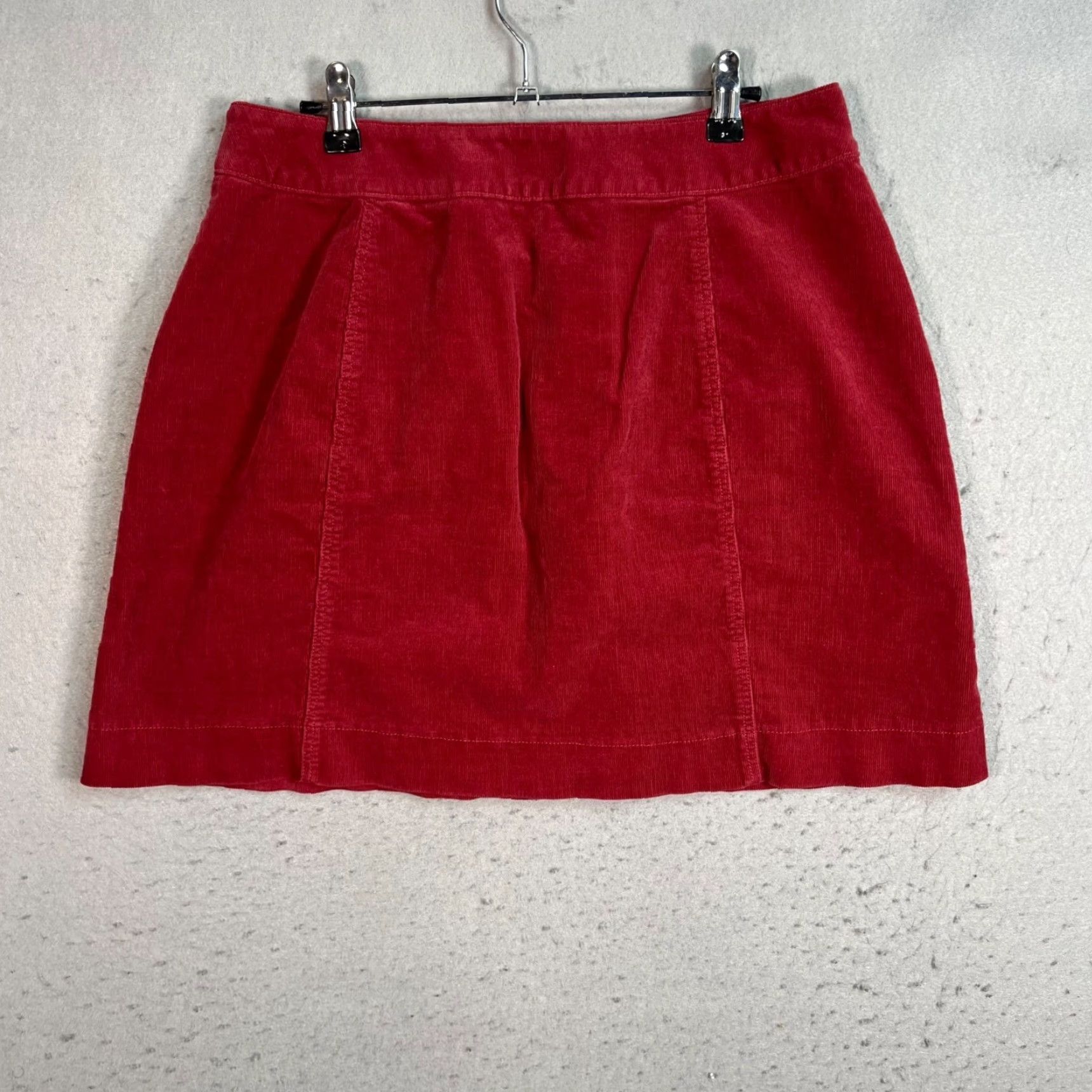 Uniqlo Uniqlo Skirt Womens 8 Red Corduroy Button-Front Mini Casual Spring Fall Short Size 30" / US 8 / IT 44 - 2 Thumbnail