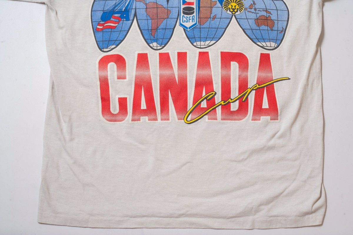 Vintage Vintage Canada Ice Hockey T-Shirt Mens One Size White 1991 Size US XL / EU 56 / 4 - 10 Thumbnail