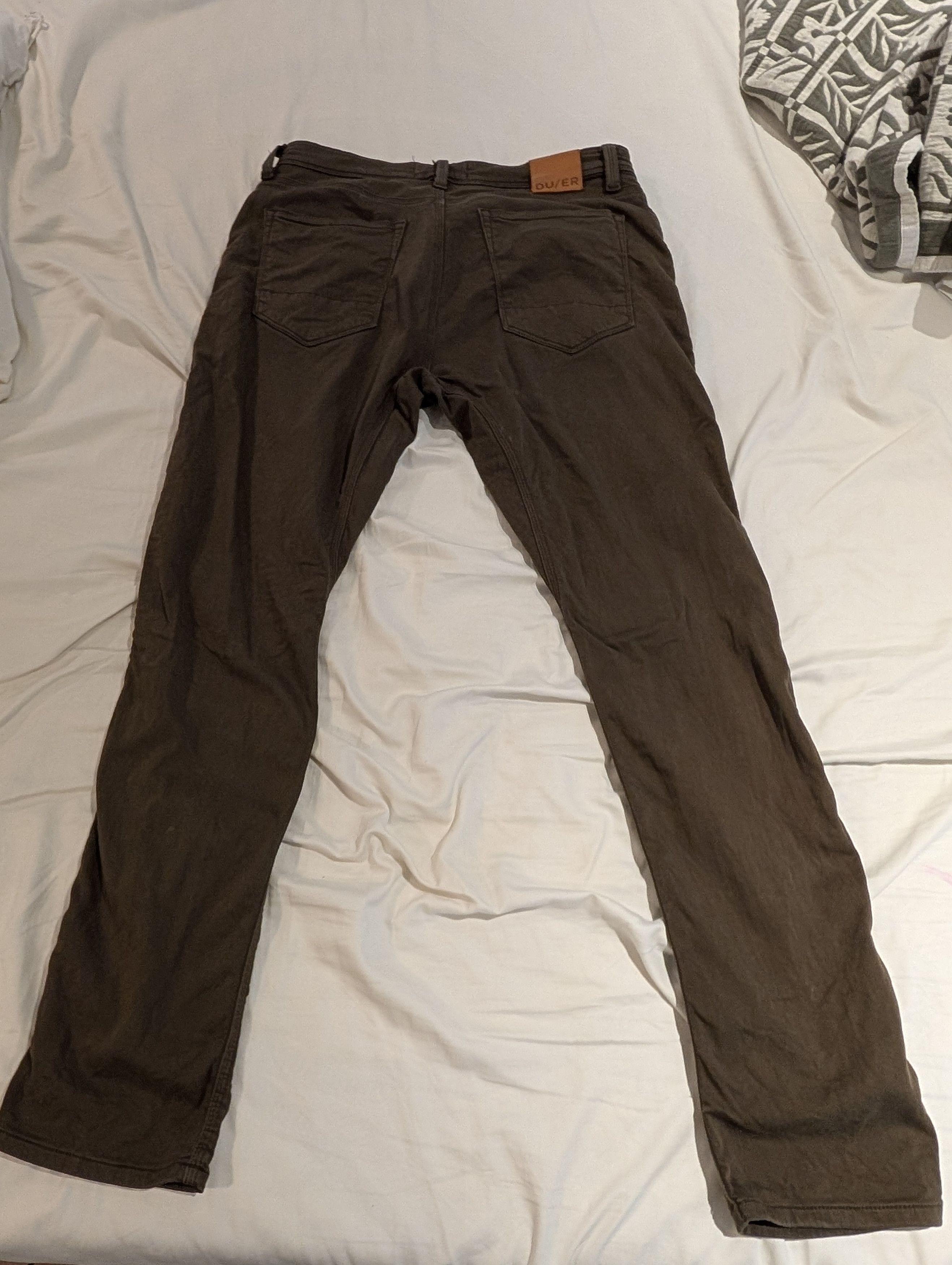 DUER No Sweat Relaxed Taper Timber Size US 33 - 6 Thumbnail