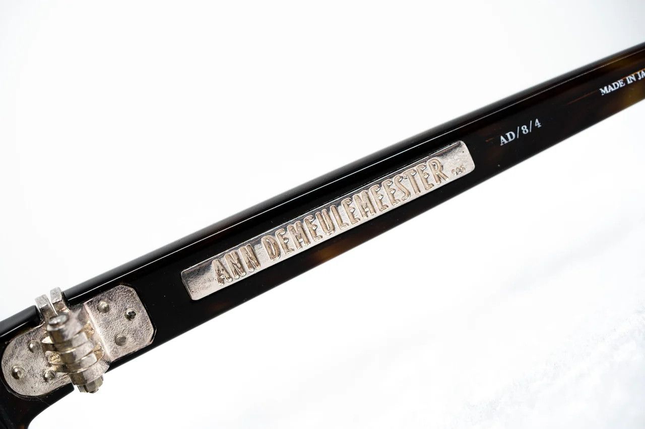 Ann Demeulemeester Ann Demeulemeester Sunglasses Oval Tortoise Shell and Brown Size ONE SIZE - 9 Thumbnail