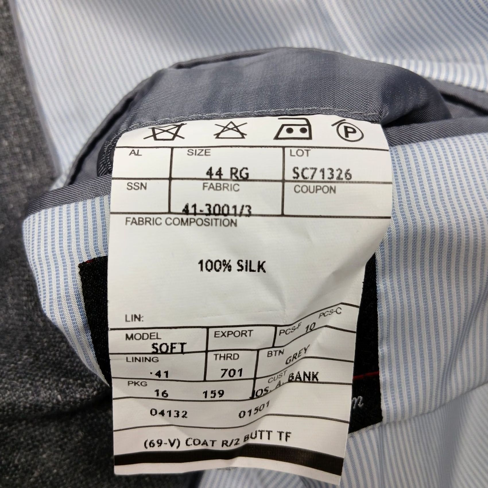 Vintage VINTAGE? No — Jos A Bank Signature Collection Blazer Gray 100% Silk? Size 44R - 6 Thumbnail