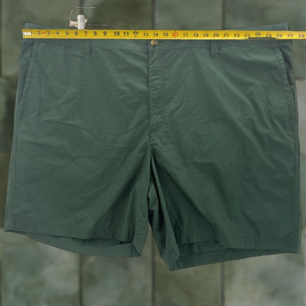 Vintage Columbia Mens Shorts 54 Green Flat Front Fishing Outdoor NWT Size US 38 / EU 54 - 1 Thumbnail