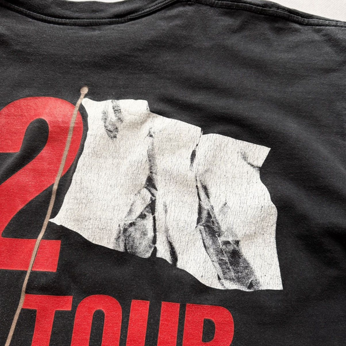 Vintage 1991 U2 War Tour (82-83’ War Album Era) Vintage Logo T-shirt Size US XL / EU 56 / 4 - 4 Thumbnail