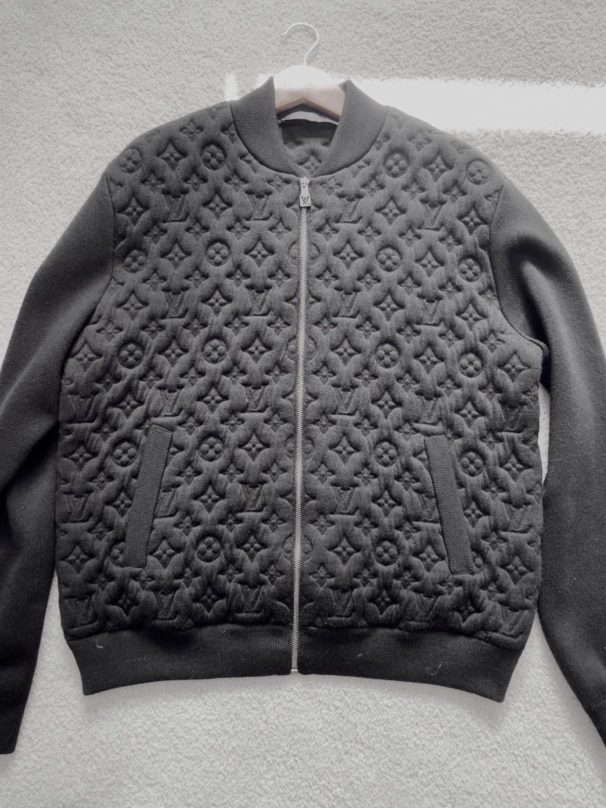 Louis Vuitton Louis Vuitton Wool Padded Bomber Black Size US L / EU 52-54 / 3 - 1 Thumbnail
