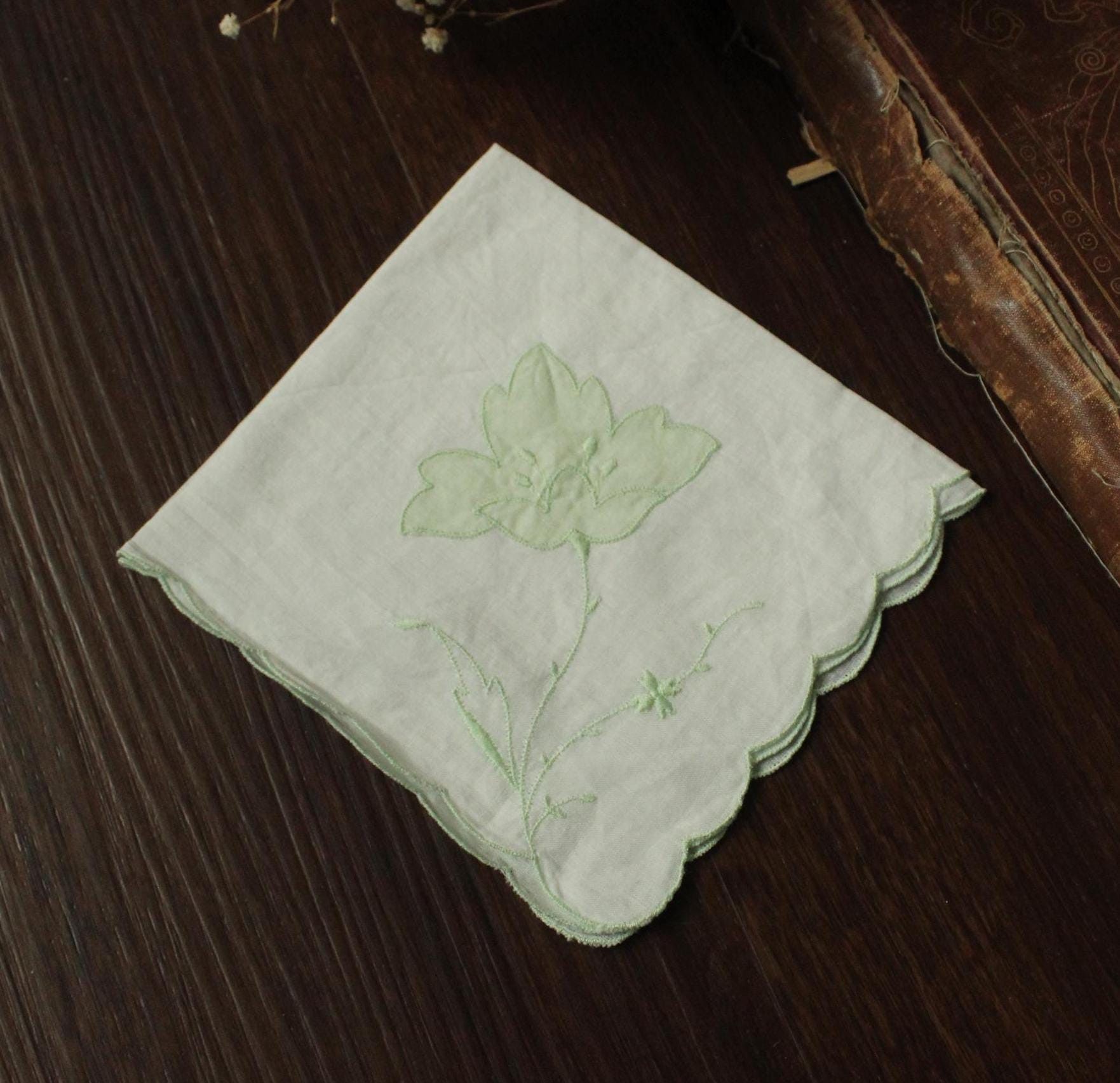 Vintage Vintage Handkerchief, Green Flower Applique and Embroidery o Size ONE SIZE - 1 Thumbnail
