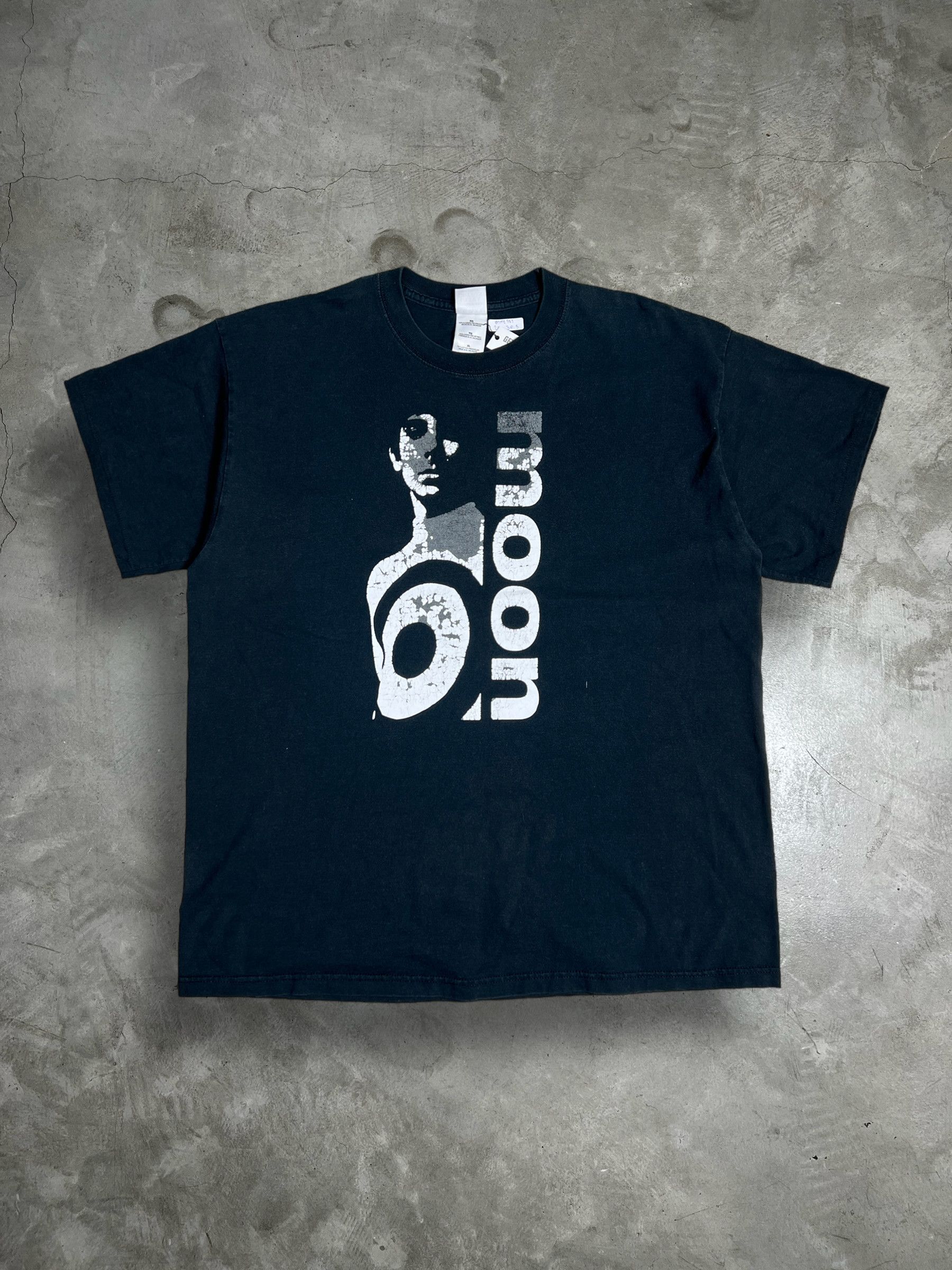 Band Tees Vintage Moon Promo Tee (XL) GTME171 Size US XL / EU 56 / 4 - 1 Thumbnail