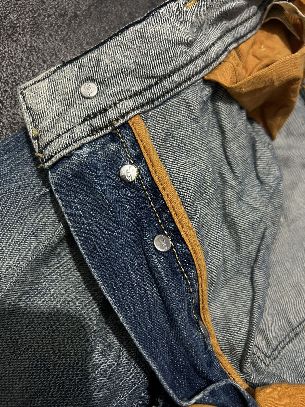 Diesel Vintage Diesel Zaf Flare Y2k Jeans Size US 33 - 7 Thumbnail