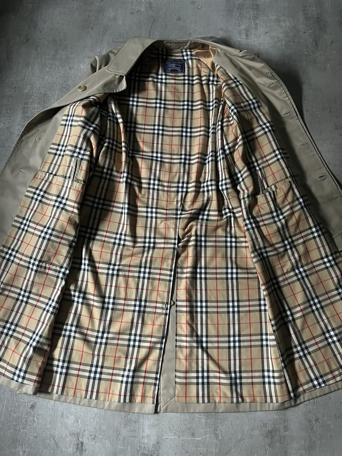 Burberry Burberrys vintage trench coat beige rare grail nova checked Size US L / EU 52-54 / 3 - 2 Thumbnail