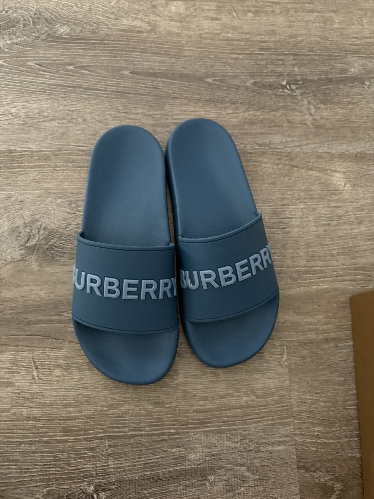 Burberry Burberry Slides sz 7.5 Size US 7.5 / EU 40-41 - 1 Thumbnail