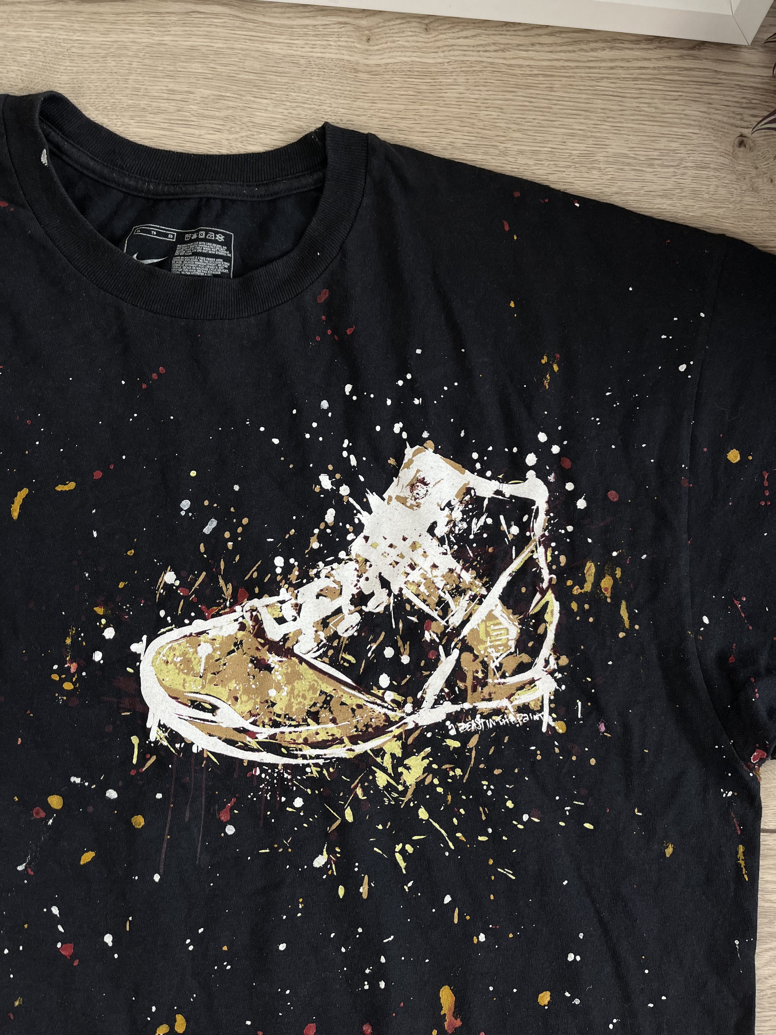 Designer × Nike × Vintage Nike Tshirt Vintage Rare Lebron James Beast In The Paint Size US XL / EU 56 / 4 - 3 Thumbnail