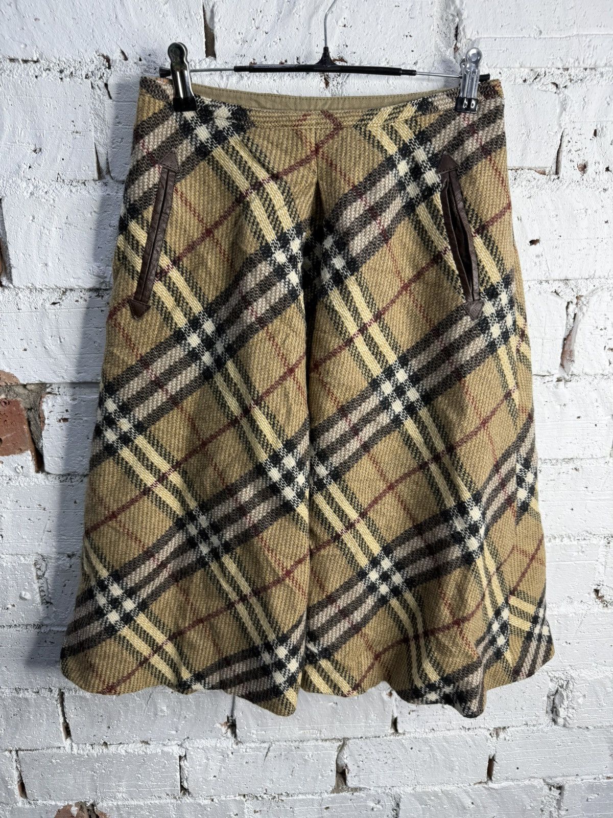 Burberry Burberry Signature Plaid Check Wool Skirt Size 27" / US 4 / IT 40 - 1 Thumbnail