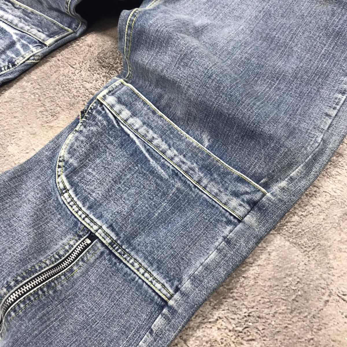 Vintage Vintage 90s Baggy Distressed Jeans Grunge Skate Thrashed 36 Size US 36 / EU 52 - 4 Thumbnail
