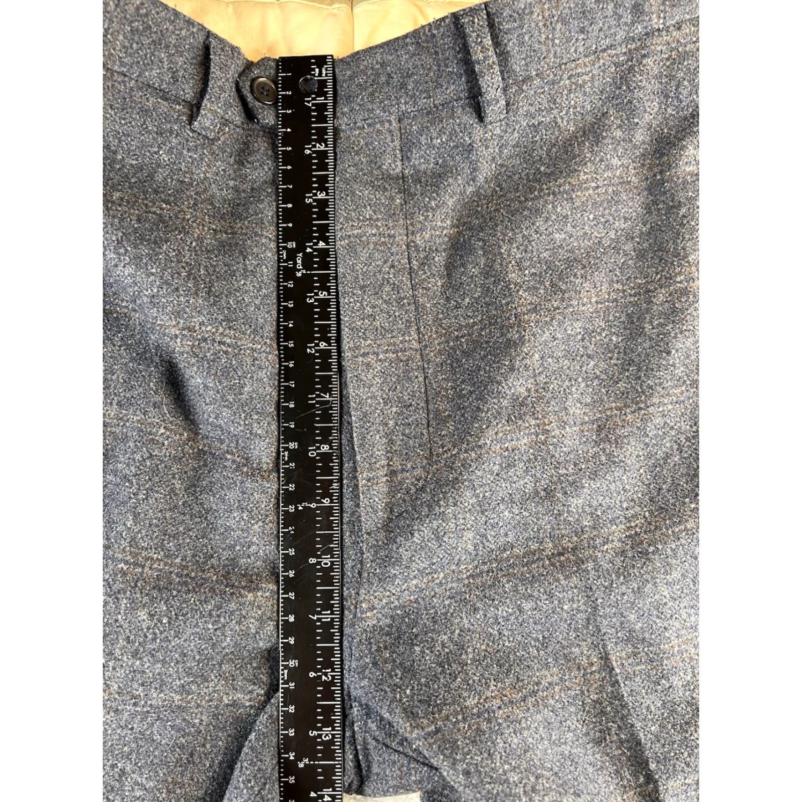 Joseph Abboud VINTAGE Joseph Abboud Pants Mens 33 Regular Wool Plaid Gray 90s Preppy Dress Front Zipper Button Cadet Gray Possible 27.5 Inseam Mens Size US 33 - 7 Thumbnail