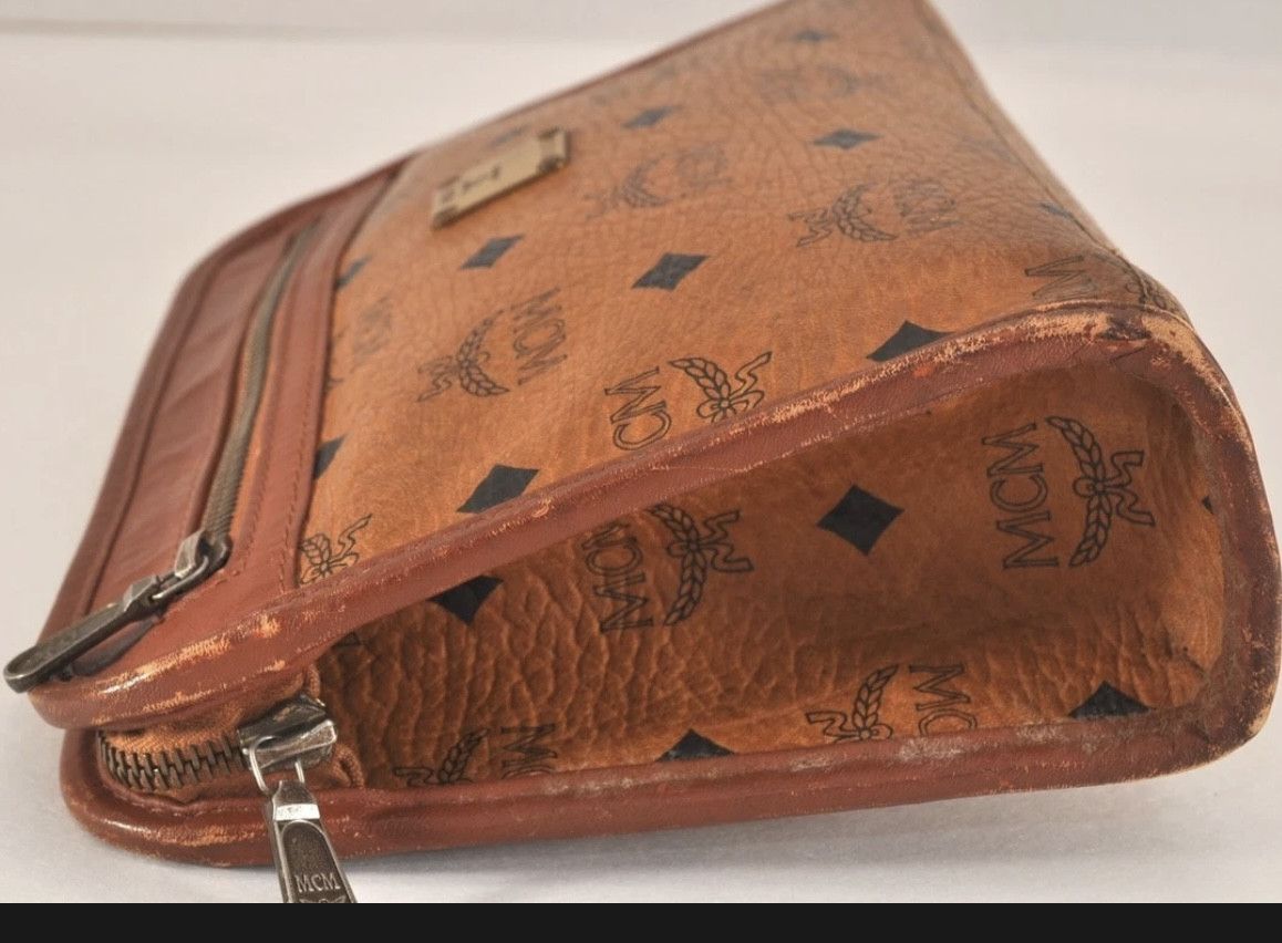 MCM Authentic MCM vintage leather visetos clutch Size ONE SIZE - 3 Thumbnail
