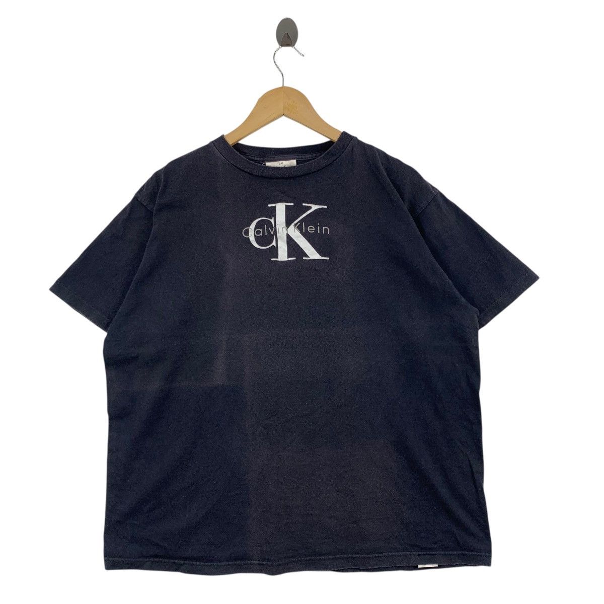 Calvin Klein Vintage 90s CALVIN KLEIN USA Ck Centre Logo Tshirt Size US XL / EU 56 / 4 - 1 Thumbnail